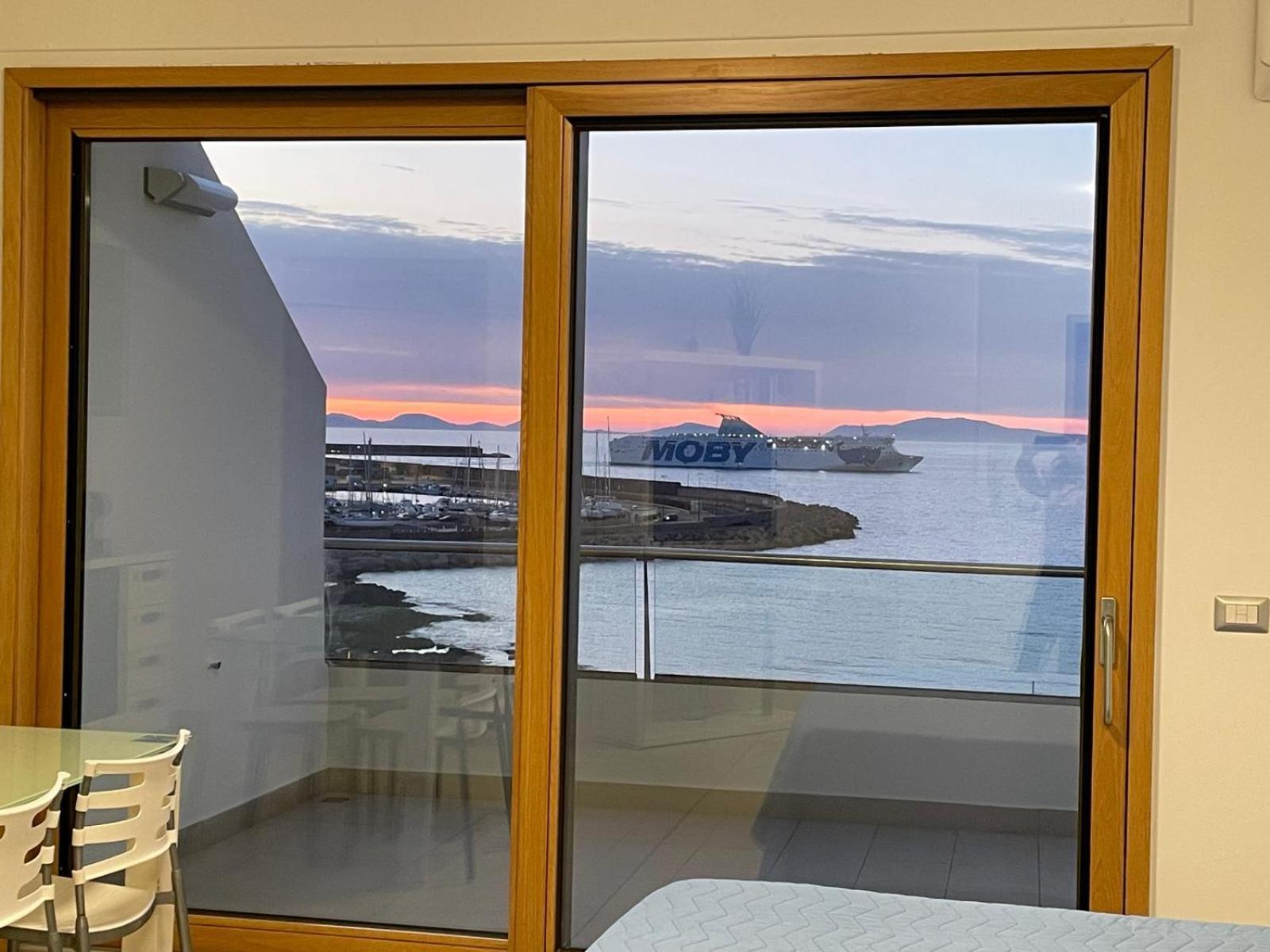 Casa Vacanza Acquamarina ポルト・トッレス エクステリア 写真